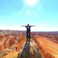 sina hamedani的照片