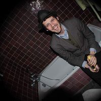 Thomas Devery的照片