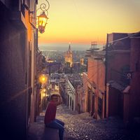 Carlos Enrique Antonio Arriola的照片