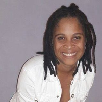 Monique Brito的照片