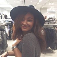 Febriana Santosa's Photo