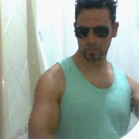 Ariel Flores的照片