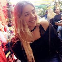 Şafak Ural的照片