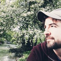 Santi del Mundo's Photo