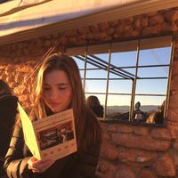 Carly Taylor的照片