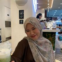 Rayi Effania's Photo