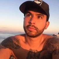 Abraham  Legorreta的照片