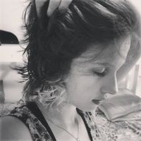 Thayná Messa's Photo