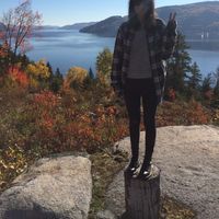 Yasmine Chakridi的照片