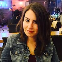 Begüm Karakaş的照片