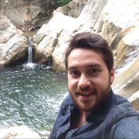 Sinan Aksit的照片