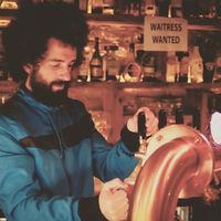 Şafak Topal的照片