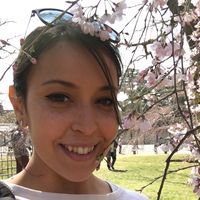 Mariana Rolin's Photo