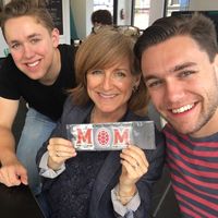 samuel brinker的照片