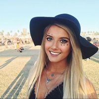 Lindsay Brewer's Photo