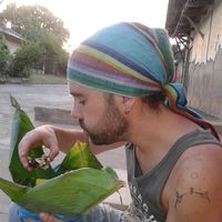 Titus Olesa的照片