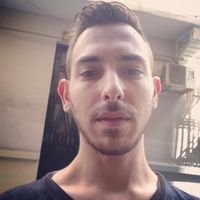 Nazar Agustos的照片