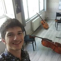 Ali Bakjaji的照片