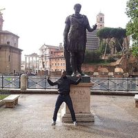 Samson Awopeju的照片