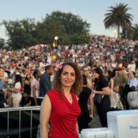 Safa Vakili的照片