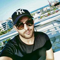 Enis Slimani的照片