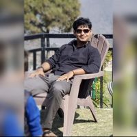 shubham saxena的照片