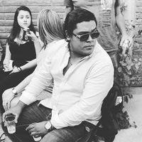 Abdul Morín的照片