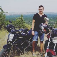 Alexander Lugovskiy的照片