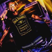 Ariel Rosen的照片