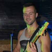 Albert Tóth的照片