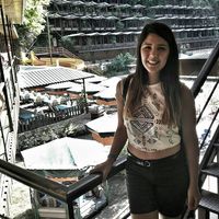 Fotos de Naz Yönter