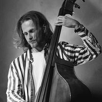 Toms Kursītis的照片