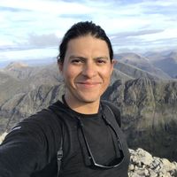 Elías Calesy的照片