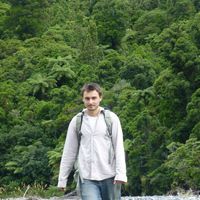 Alexander Elliston的照片