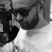 Eros Quarantelli的照片