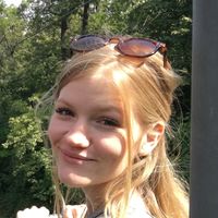 Zsuzsanna Békéssy's Photo