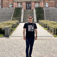 Mehrad Akrami的照片