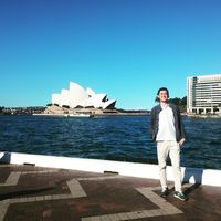 Jakhongir Kh的照片