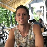 Yevgeniy Kazeyev的照片