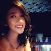 Nur Wulan Tri的照片