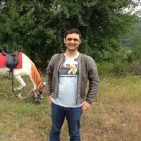 Ahmet Altun的照片