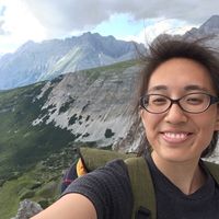 Andriana Justine's Photo