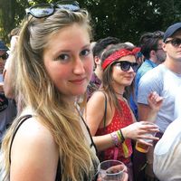 Lucy Knights的照片