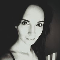 Alma Kovács的照片