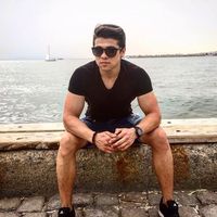 Najmuddin Khalifaev的照片