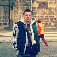 Paul Petrovich的照片