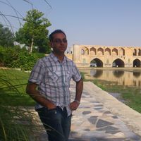 moji Ghafoori的照片