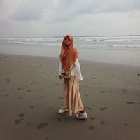 June Nurisva's Photo