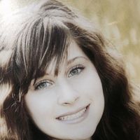 Katherine Larson的照片