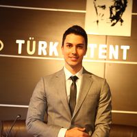 Emre Özcan的照片